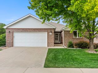 532 Trailwood Cir, Windsor, CO 80550