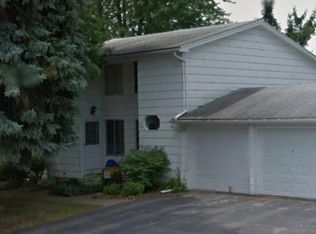 28 Parkwood Ln, Hilton, NY 14468