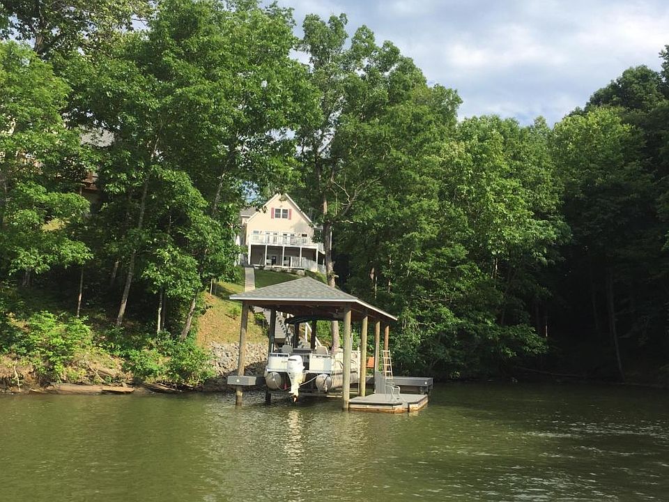 1st image of 95 Lake Knoll Dr
