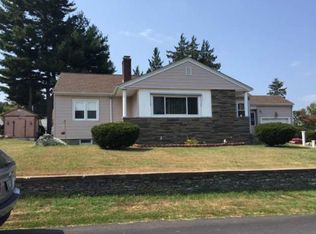 60 N Olney St, Johnston, RI 02919