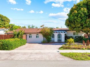 729 W 50th Pl, Hialeah, FL 33012