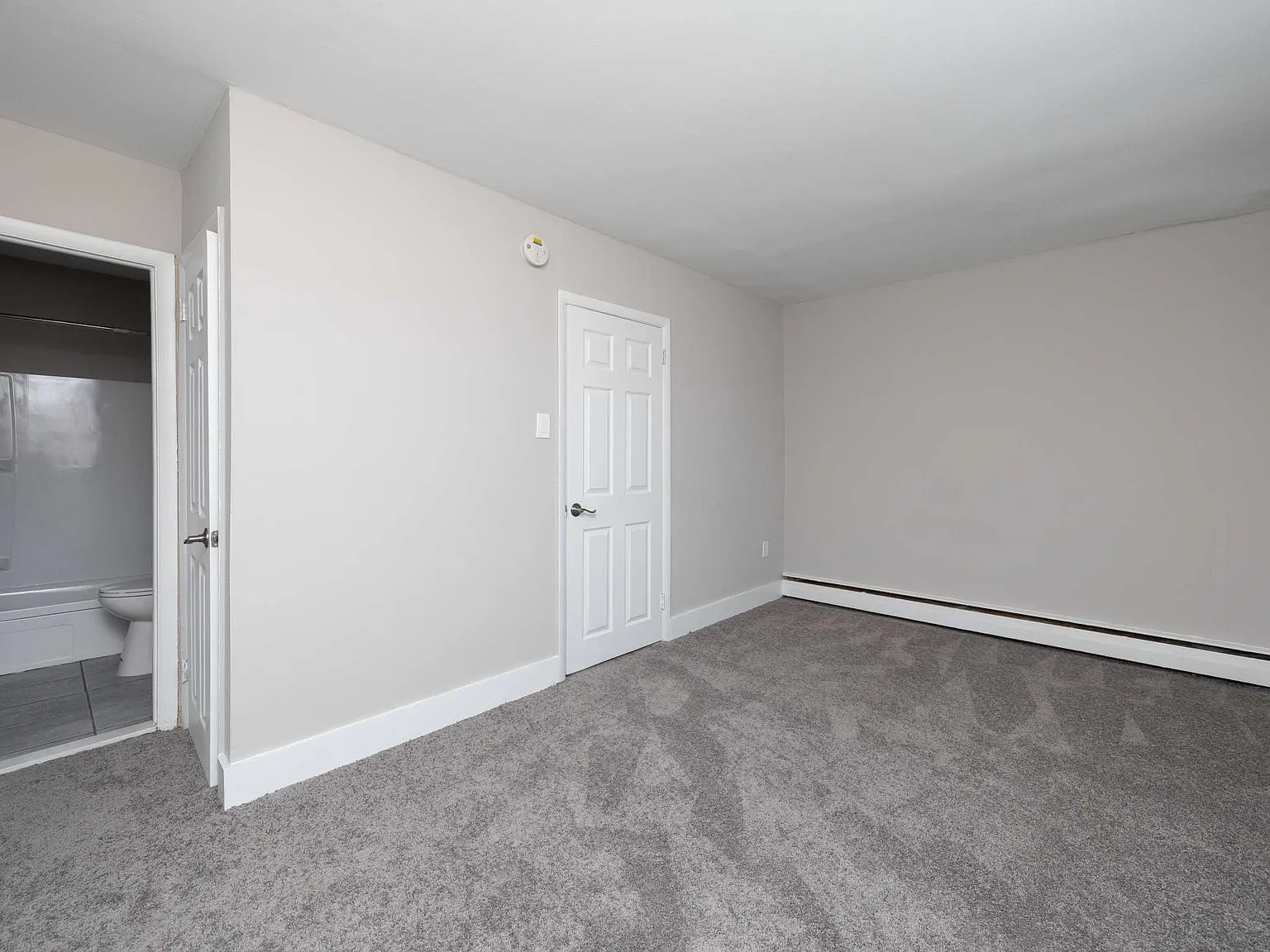 Washington Lane Apartments — Photo 4