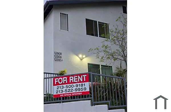 Building Photo - 12308 Valley View Ave #12308