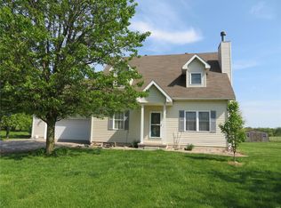 1303 E Spruce St, Jerseyville, IL 62052