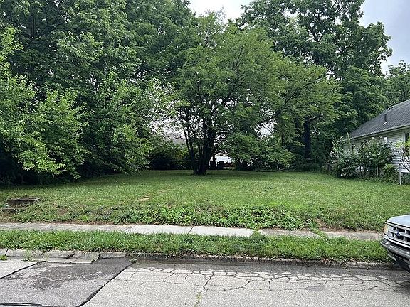 2nd image of 1423 Ohmer Ave