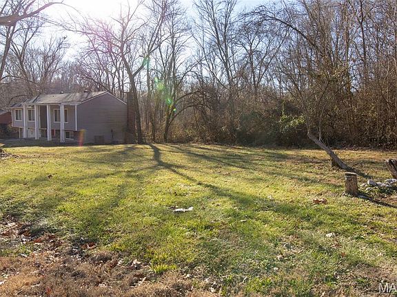 5th image of 29 Highwood Dr