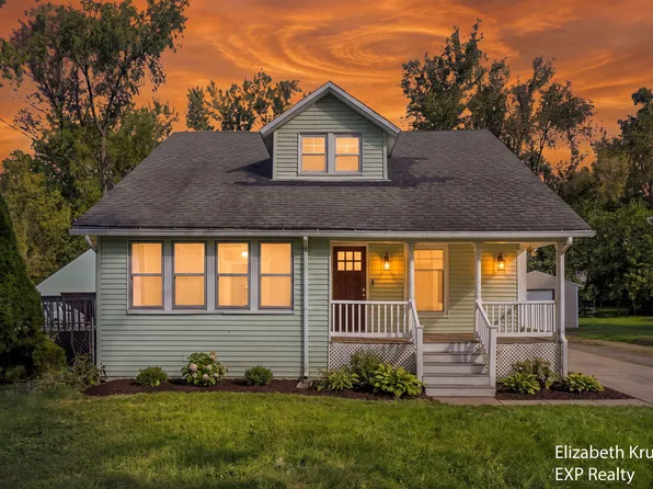 2129 Byrd Dr, Portage, MI 49002