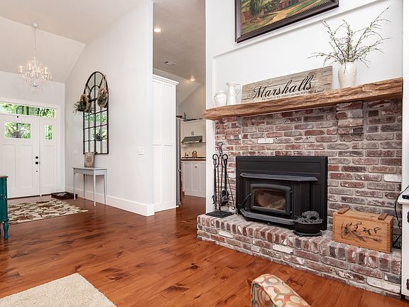 Inviting Entry Way