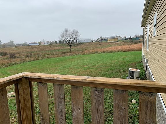 3rd image of 310 Thornhill Estates Ln