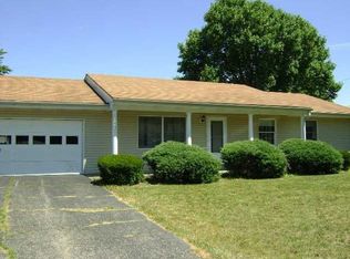 1228 N Spencer St, Rushville, IN 46173