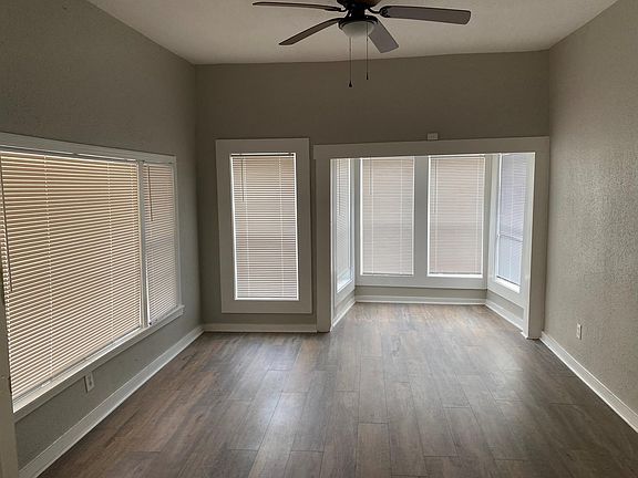 4th image of 951 Fm 222 Loop N