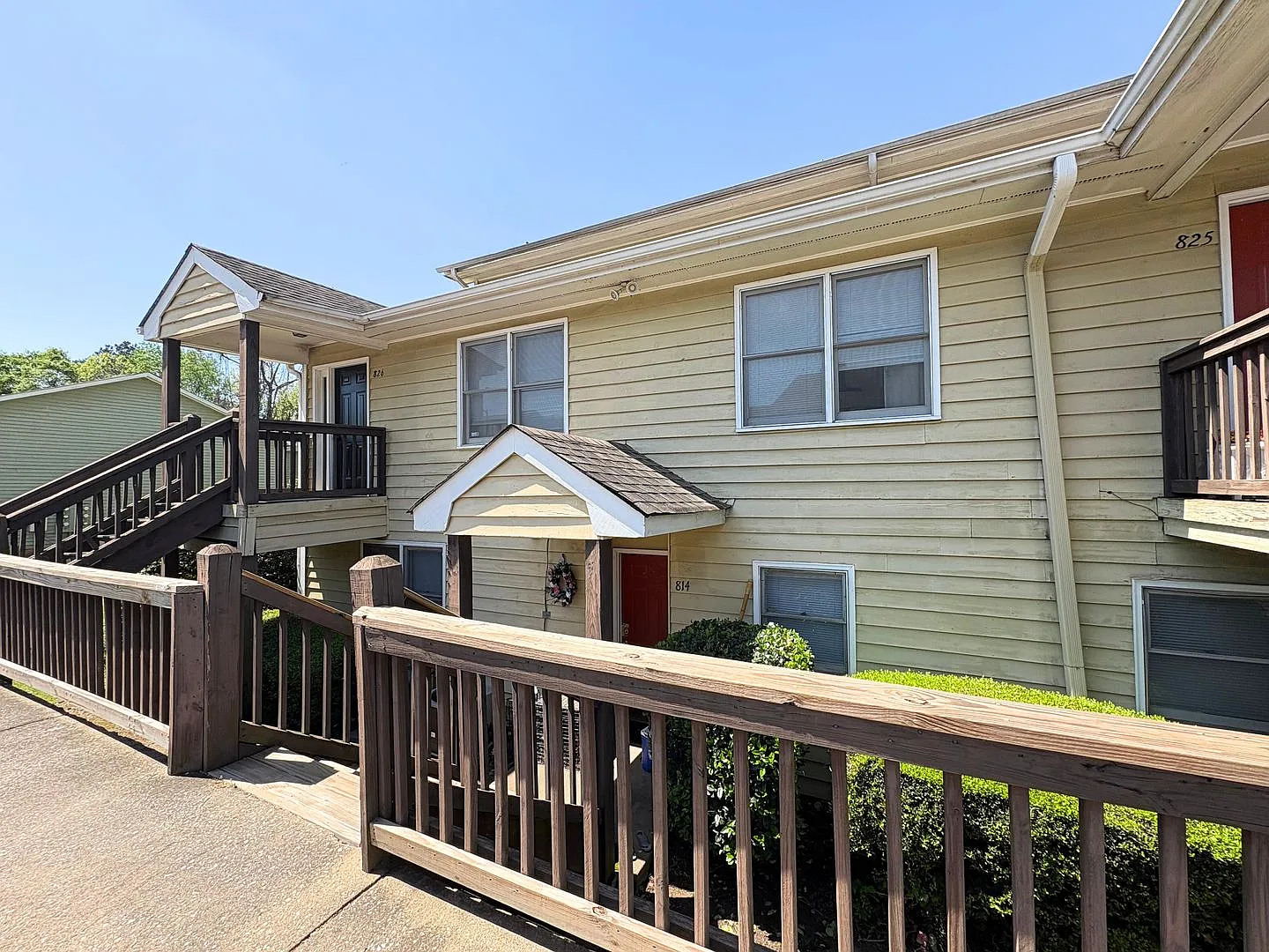 Available For Immediate Move In! — Photo 1