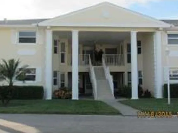 305 N Grove Isle Cir, Vero Beach, FL 32962