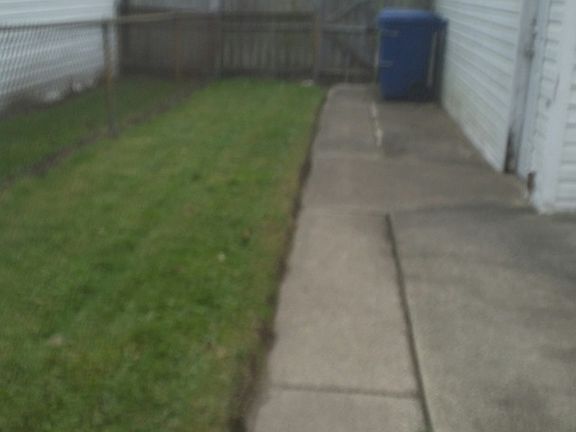 3rd image of 14439 S Hoxie Ave