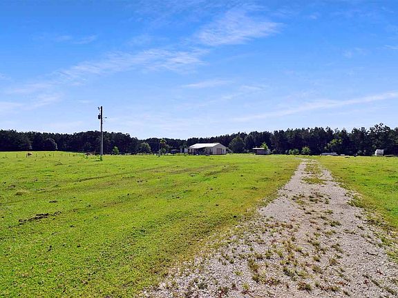 4th image of 3478 Highway 418 W