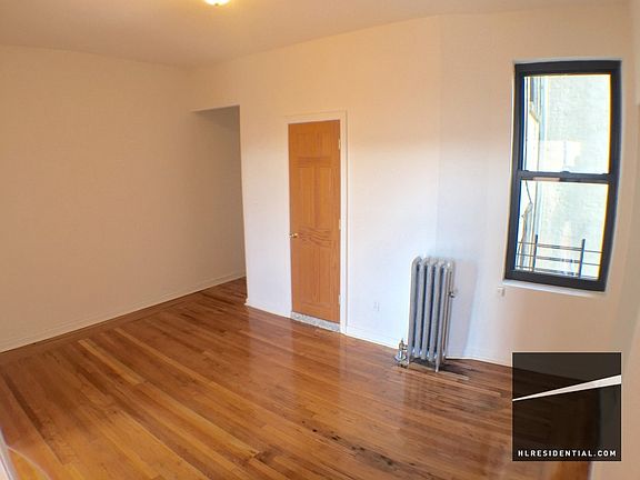 3rd image of 3114 42nd St #18