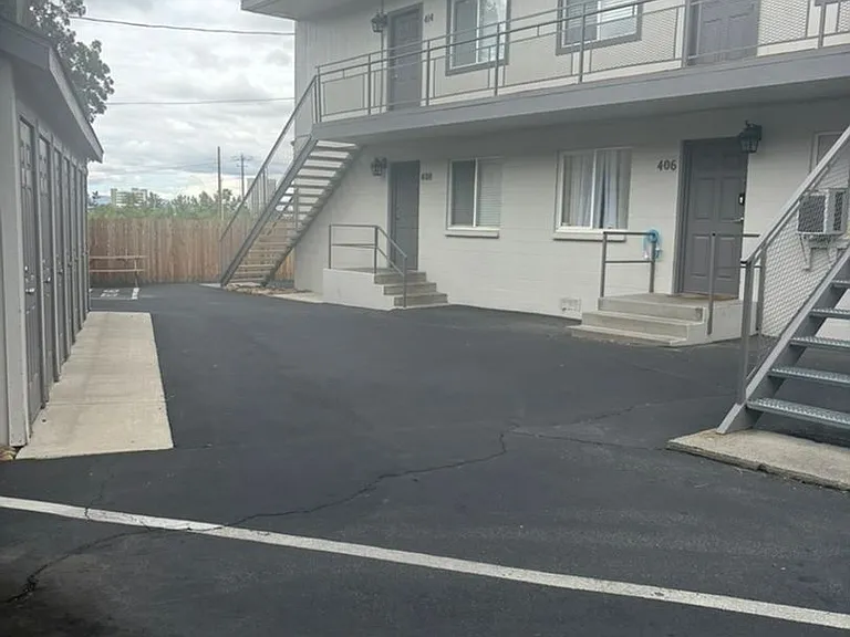 408 Highland Ave — Photo 1