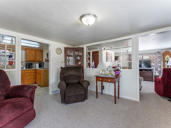 5th image of 16899 58th Avenue