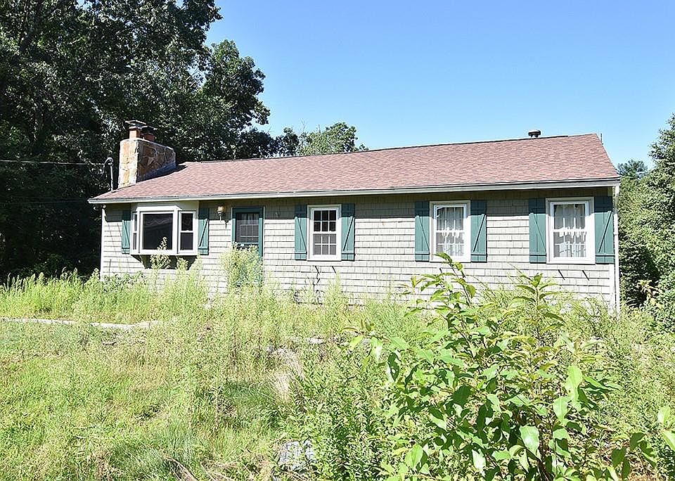 1470 Spring Lake Rd, Burrillville, RI 02830 Zillow