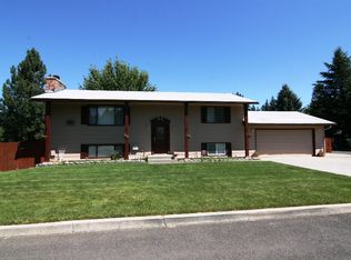 817 E Roundtable Cir, Spokane, WA 99218