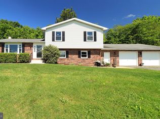 116 Fieldstone Ln, Port Matilda, PA 16870