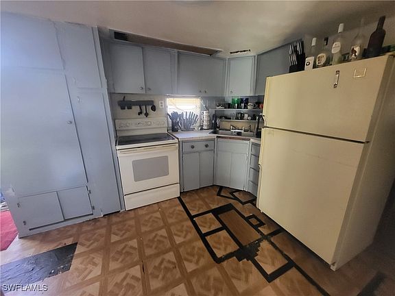 5th image of 8305 McDaniel Dr