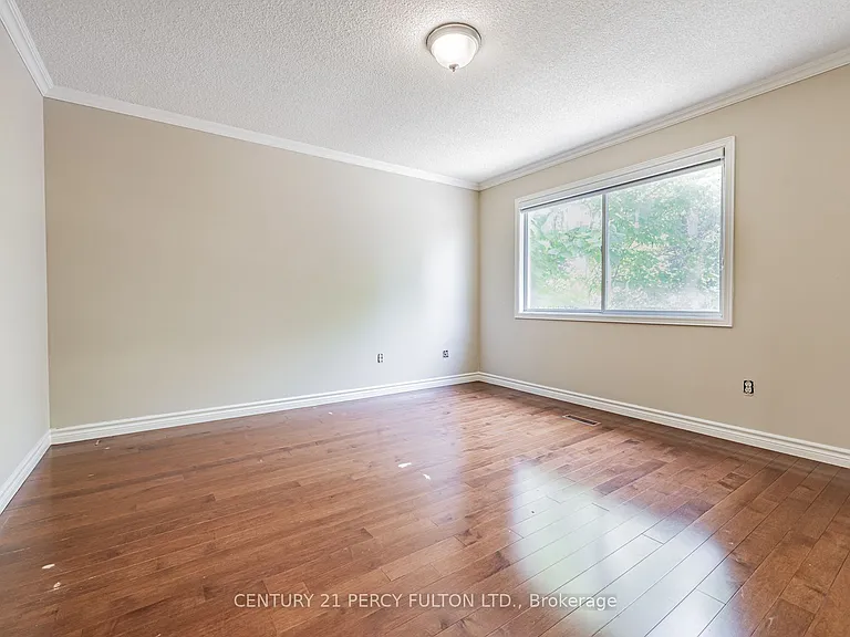 81 Ennisclare Pl — Photo 29