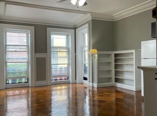 717 Park Ave #2R, Baltimore, MD 21201