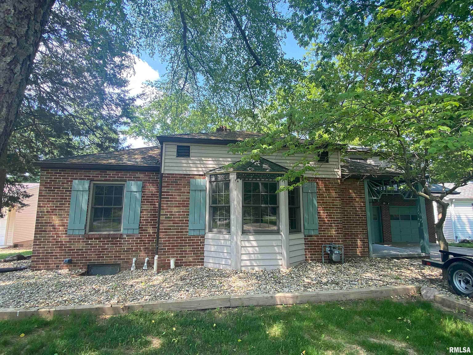 208 E Hazel Dell, Springfield, IL 62712 Zillow