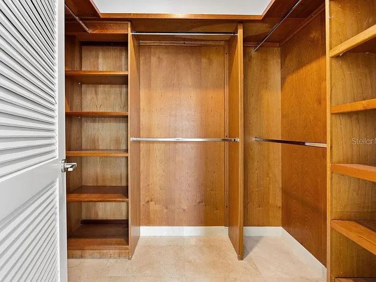 20 Carrian Court #401 — Photo 18