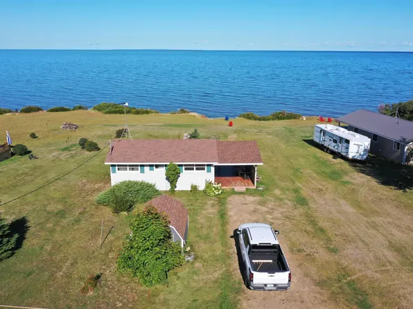 113 Ceilidh Ln, Pictou, NS B0K 1G0