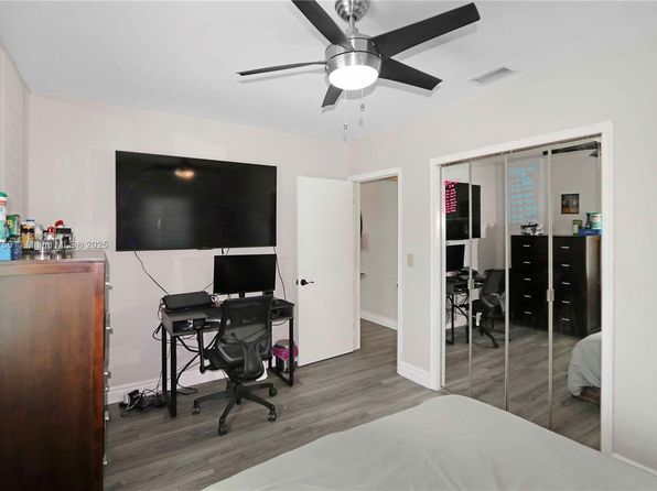 miami-florida-43841149 picture