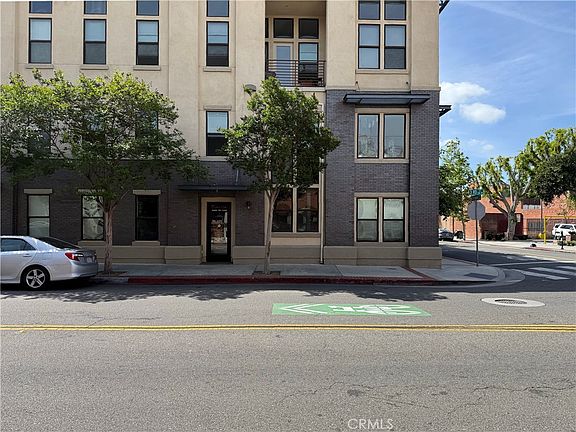 2nd image of 190 W 3rd St