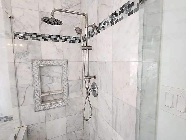 14335 Berrington Dr — Photo 13