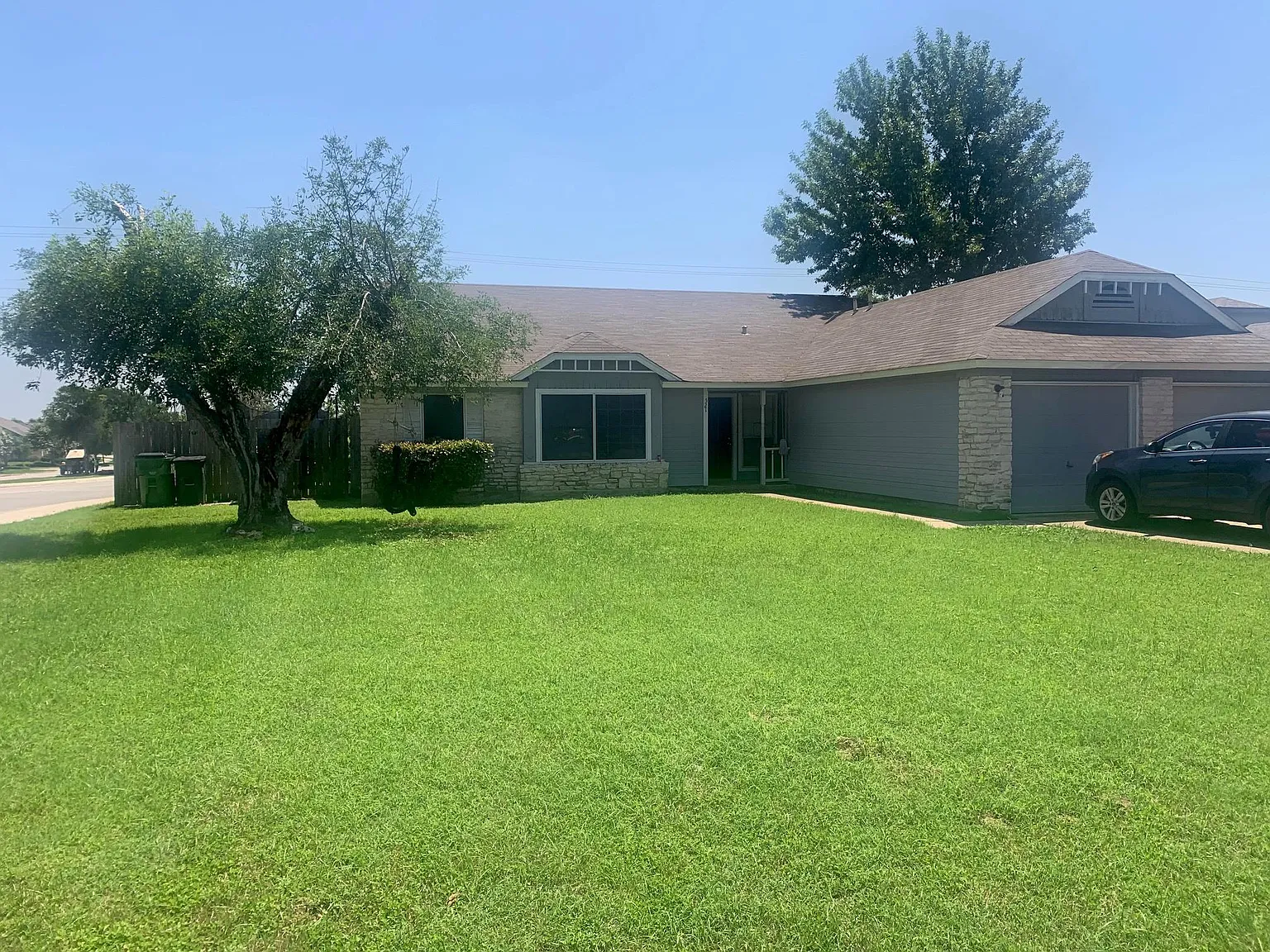 2 bed, 1.0 bath, 900 sqft, $1,375 — Photo 1