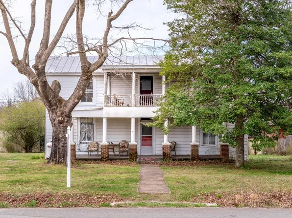 1795 Redfields Rd, Appomattox, VA 24522