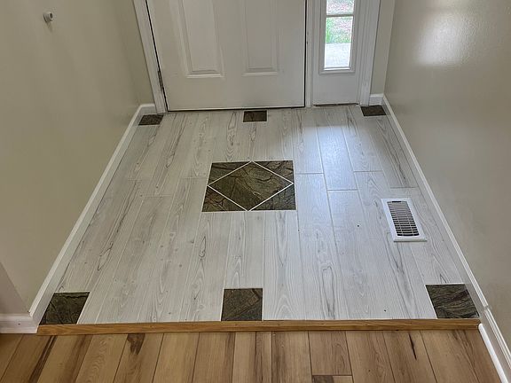 3rd image of 4707 Glenn Wesley Ct #1