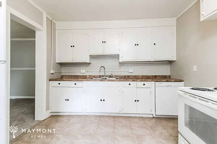 229 Dogwood Ave — Photo 5