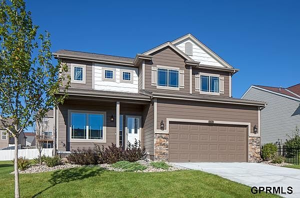 1st image of 8906 S 69th Cir