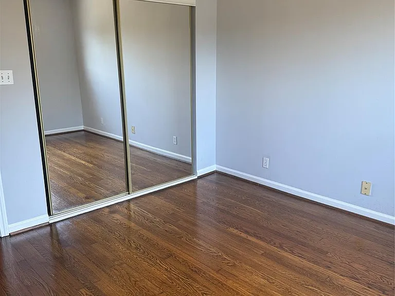 4007 Bute St #4 — Photo 9