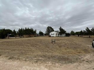 509 Yucca Dr, Fritch, TX 79036