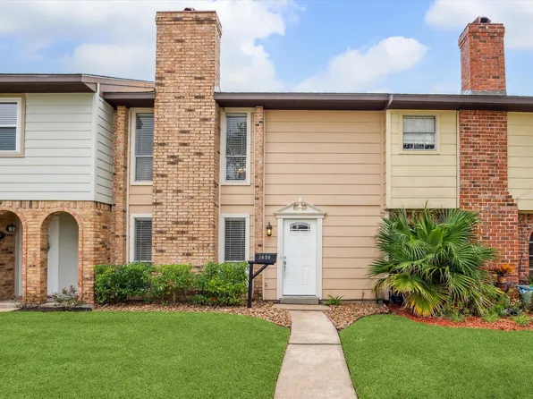1428 Silverpines Rd #428, Houston, TX 77062