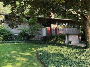 1280 Barrister Rd, Ann Arbor, MI 48105