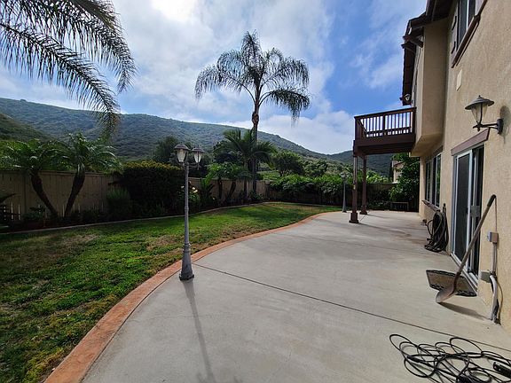 5th image of 805 Via Barquero