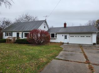 2112 Norcross Rd, Erie, PA 16510