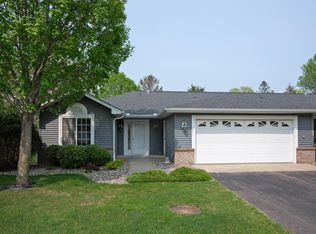 1211 Ravenswood Ct, Shoreview, MN 55126