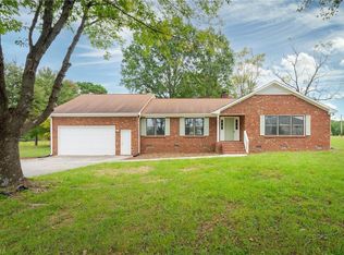 4407 Rehobeth Church Rd, Greensboro, NC 27406