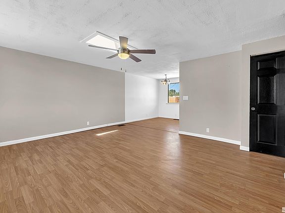 4th image of 5615 Dolores Dr