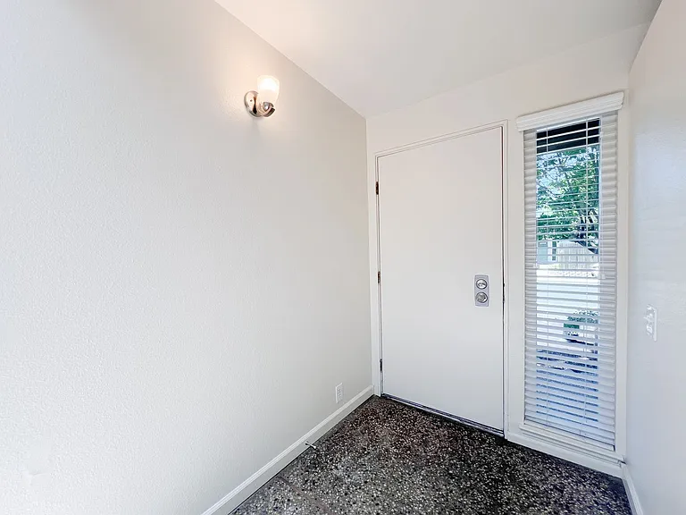 9379 Lujan Dr — Photo 5