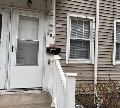 2nd image of 277 E Merrimack St #1